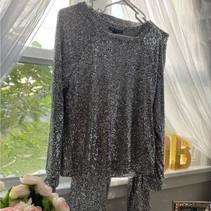 Silver sequins pants suit